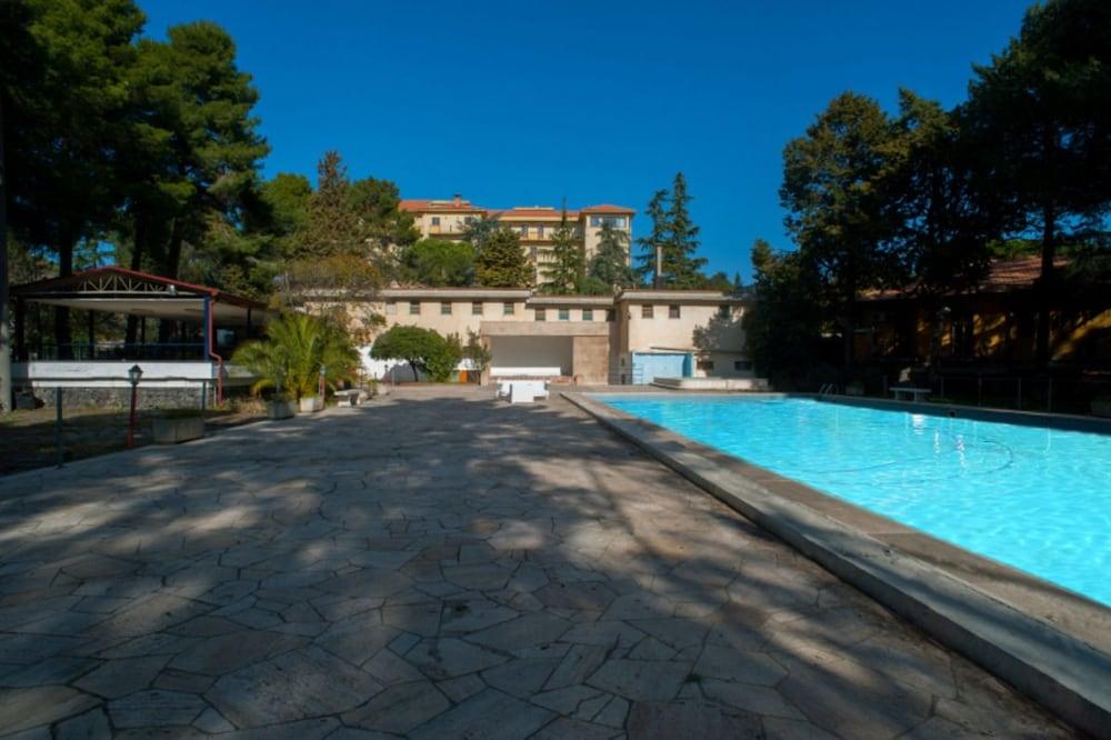 Hotel Allegroitalia Etna Pedara Exterior foto