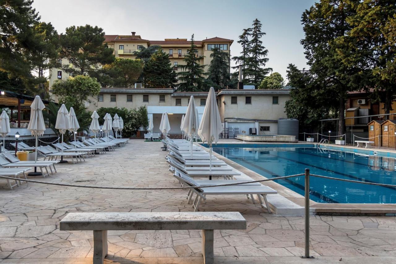 Hotel Allegroitalia Etna Pedara Exterior foto